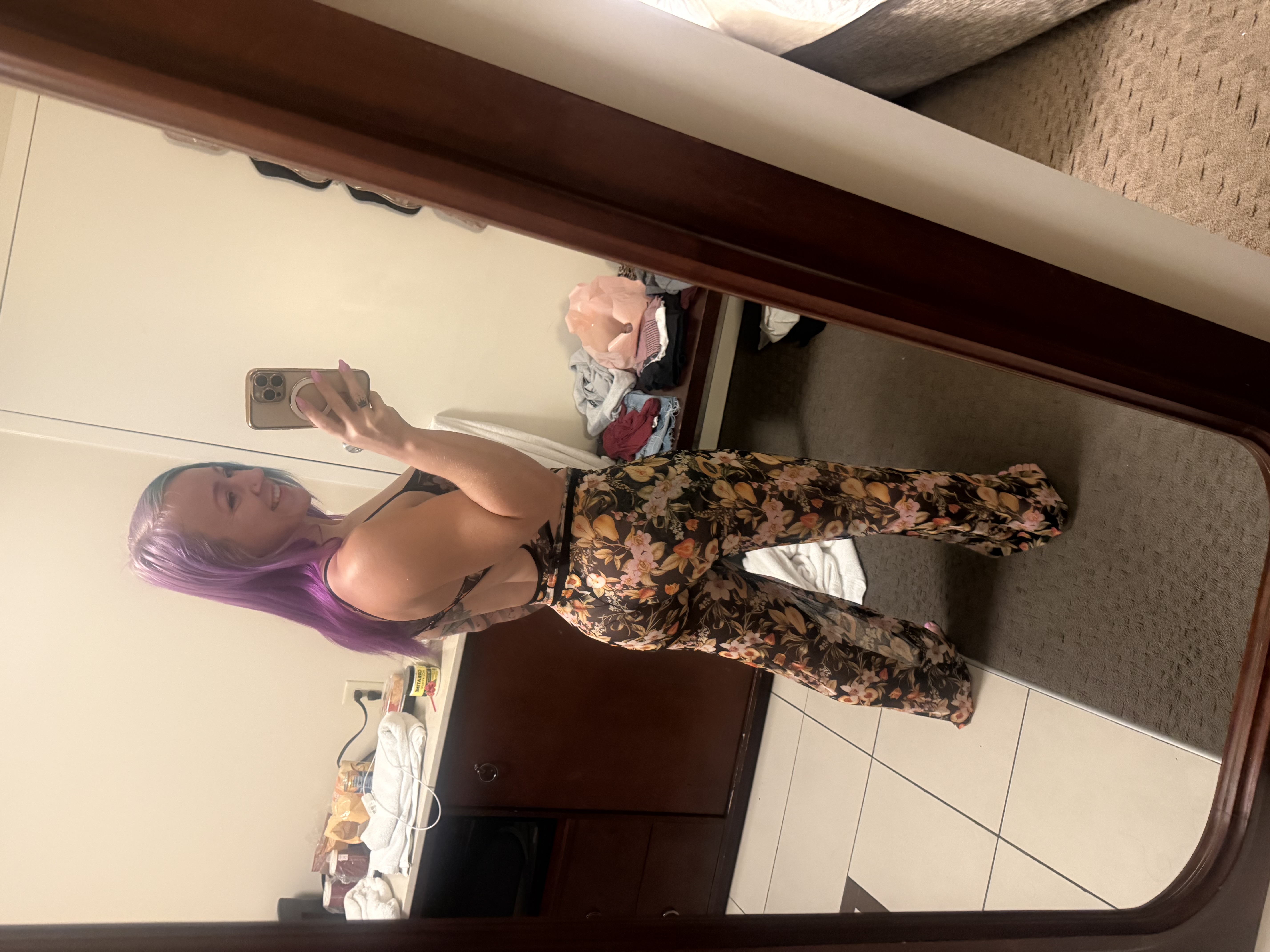 Outfits at Polecon — image 10 of 10